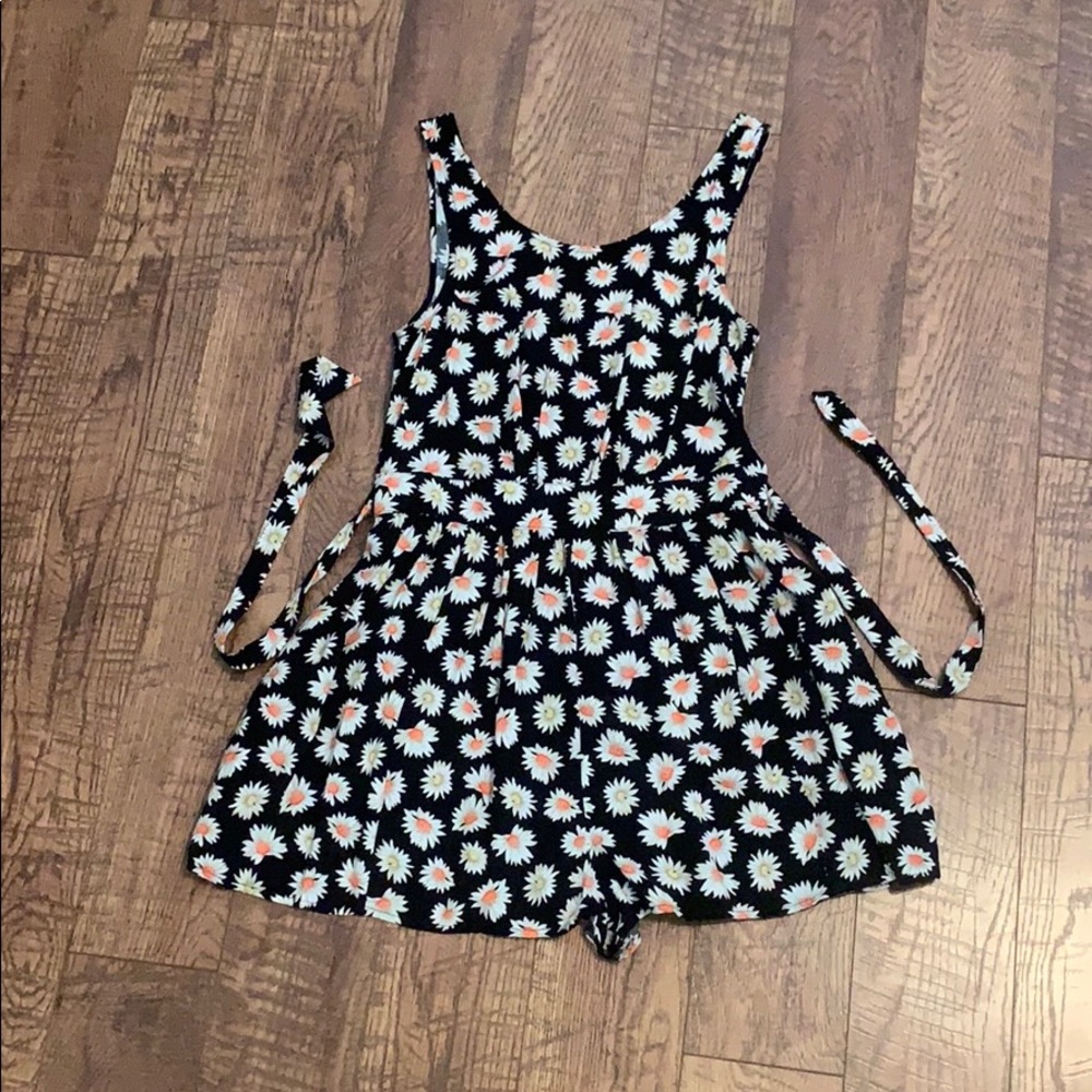 Daisy romper!